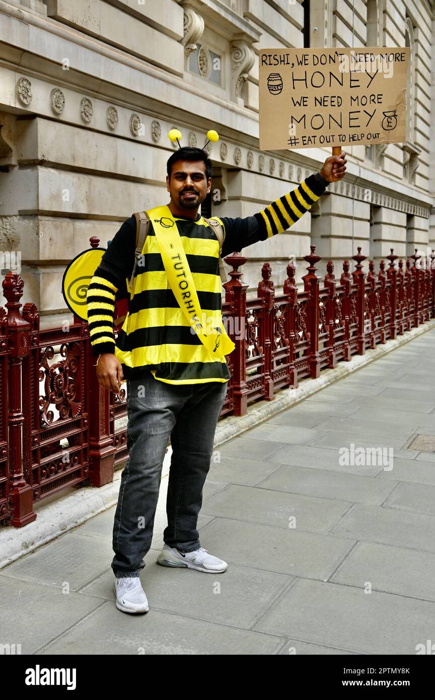 Sciopero degli insegnanti, disputa sulla retribuzione del settore pubblico, King Charles Street, Londra, Regno Unito Foto Stock