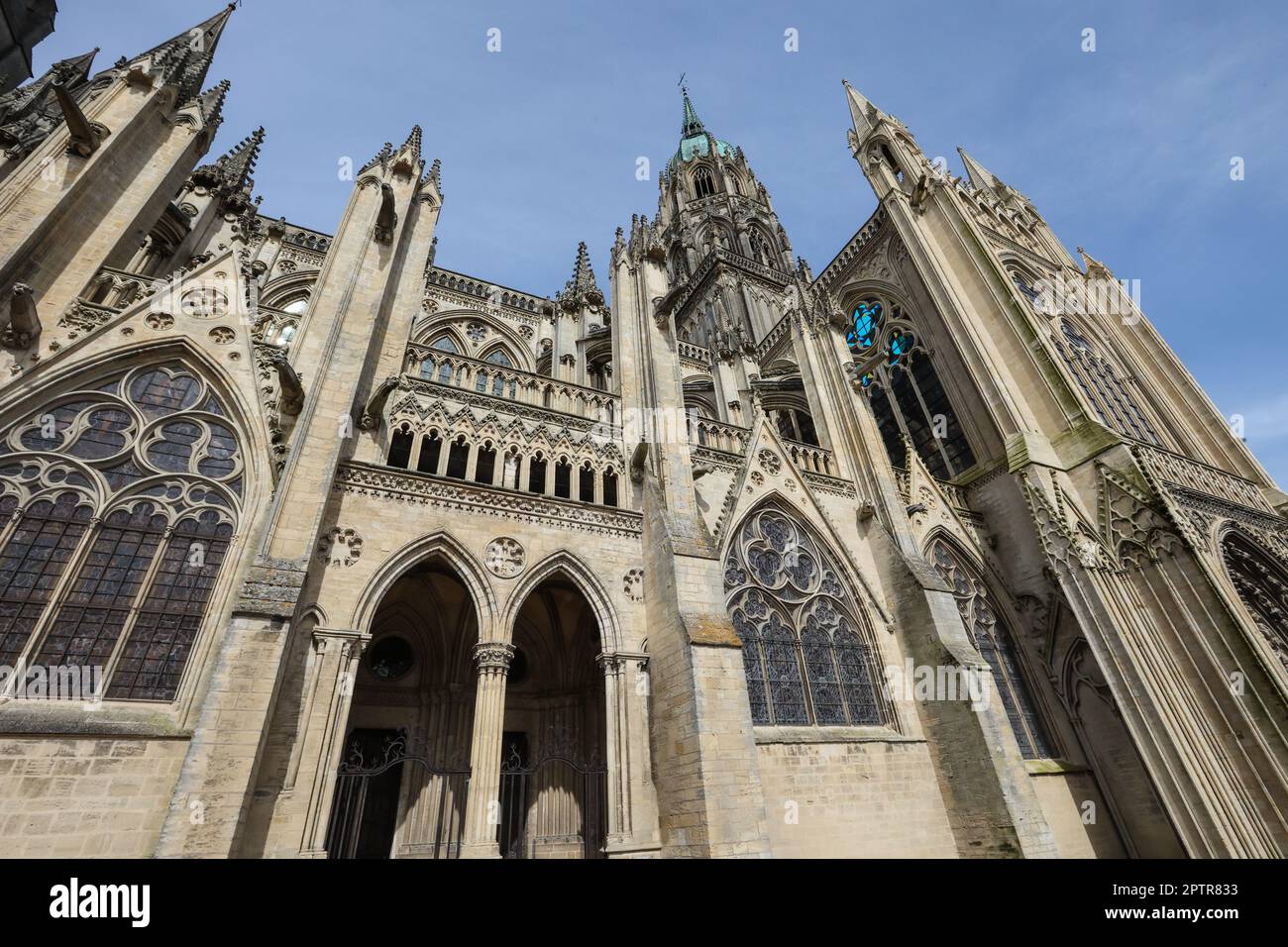 Cattedrale di Bayeux,conosciuta anche come,Cattedrale di nostra Signora di Bayeux,Notre Dame de Bayeux,is,a,gotica,chiesa,cattolica,romana,situata,nel,centro,di,Bayeux,a,città,comune,nel,Calvados,dipartimento,in,Normandia,Normandie,in,nordoccidentale,Francia,francese,Europa,europea,Bayeux,è,casa,fino,arazzo,fino,alla,ricerca,normanna,che,fino,arazzo,fino,che,fino,fino,la,la,ricerca,Bayeux,che,fino,la,arazzo,Bayeux,fino,fino,fino,che,la,Bayeux,fino, Foto Stock