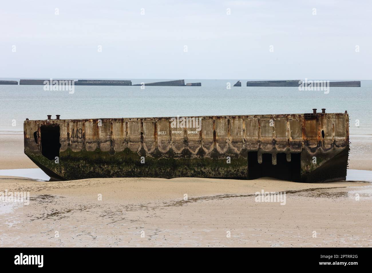 Operazione Mulberry,Mulberry,artificiale,portabile,porto,porto,resti,da,WW II,seconda Guerra Mondiale,spiaggia,AT,Gold Beach,Arromanches,Arromanches-les-Bains,Normandia,Normandie,Francia,francese,Europa,europea,Calvados,dipartimento,Normandia,Francia,francese,Europa,europea, Foto Stock