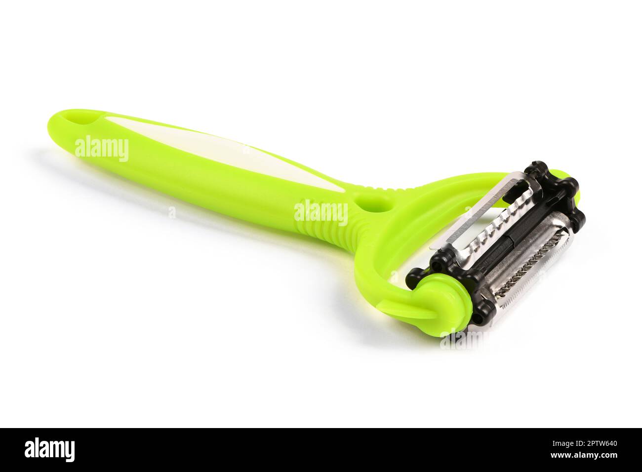 Coltello da paring verde universale su sfondo bianco. Nuova fetta duo di coltelli da paring. Vista laterale. Foto ad alta risoluzione. Profondità di campo completa. Foto Stock