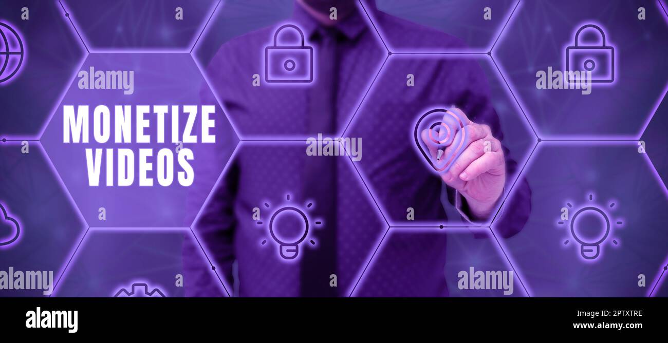 Firma scritta a mano Monetizza video, Word per il processo di guadagnare denaro dai tuoi video caricati su YouTube Foto Stock