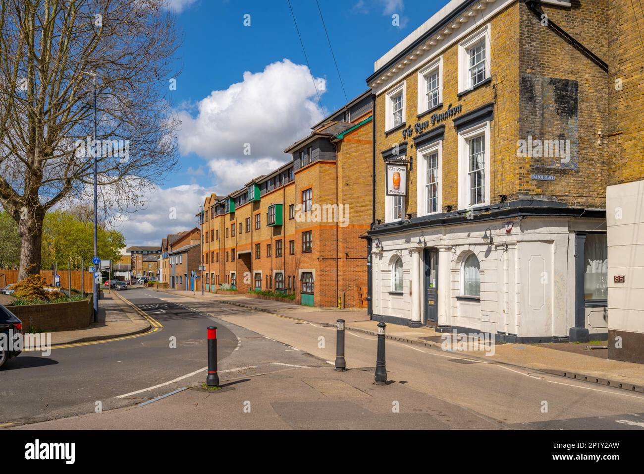Edifici sulla strada ovest Gravesend Kent Foto Stock