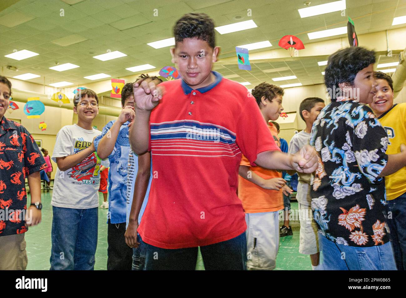 Miami Florida,Frederick Douglass Elementary School,campus,primario,scuola della città interna,campus,giorno prima dell'inizio della vacanza estiva,picnic,danza,arte Foto Stock