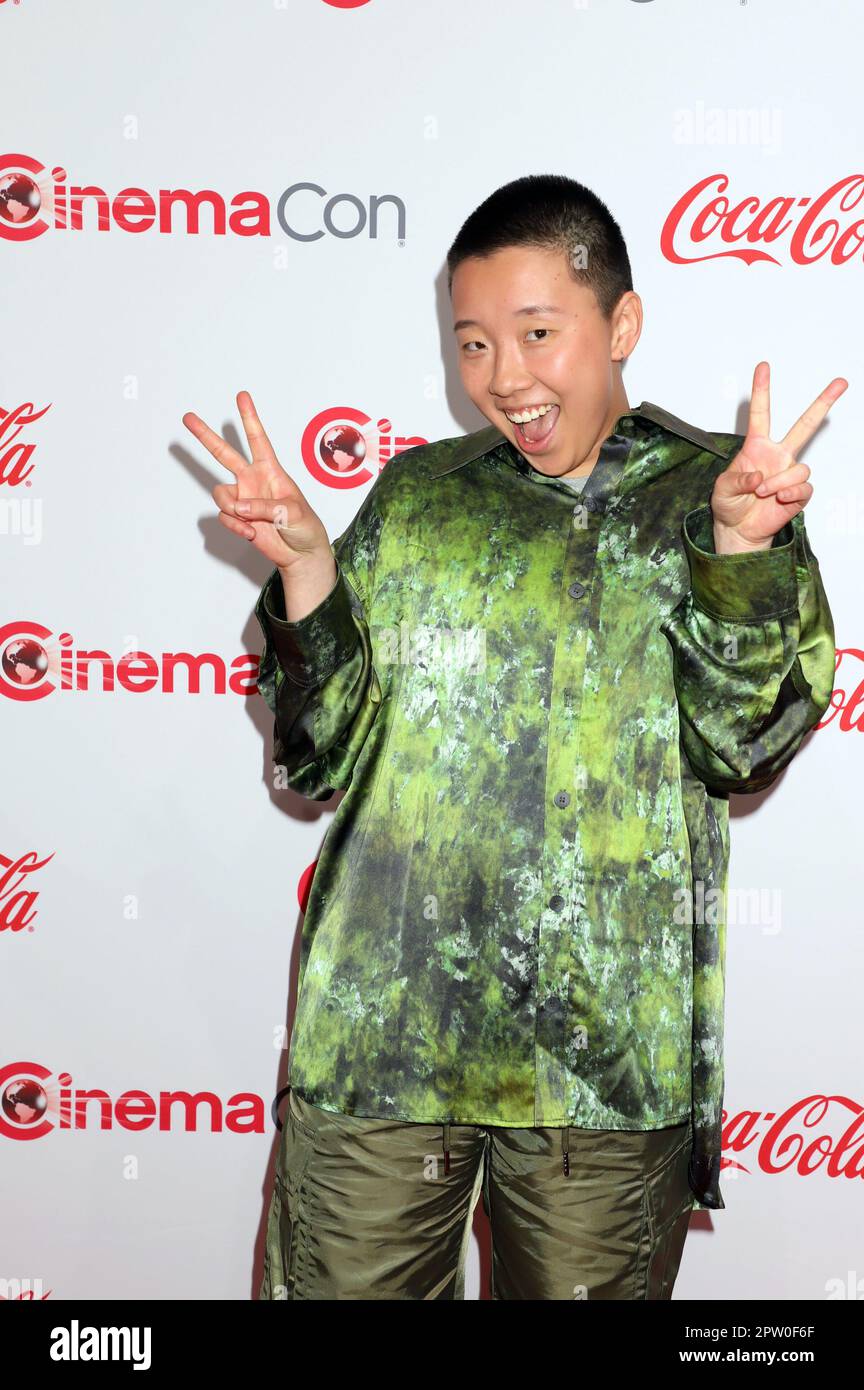 Sabrina Wu ai CinemaCon Big Screen Achievement Awards 2023 che si sono tenuti presso l'Omnia Nightclub all'interno del Caesars Palace Hotel & Casino di Las Vegas, NV, il 27 aprile 2023 Credit: ENT/Alamy Live News Foto Stock