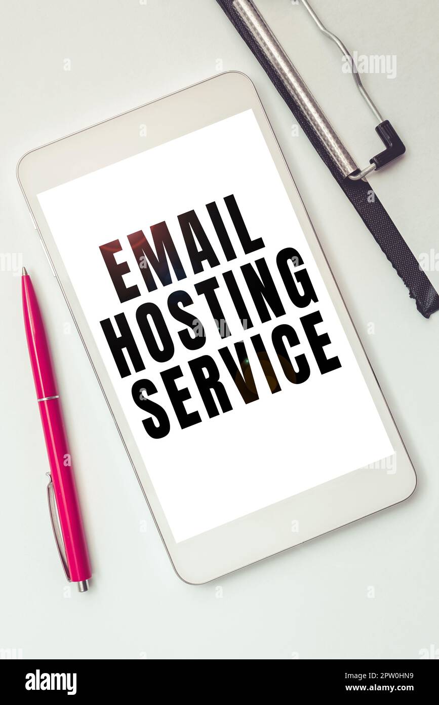 Didascalia concettuale Servizio di hosting di e-mail, vetrina di affari Servizio di hosting di Internet che gestisce il server di posta elettronica Foto Stock