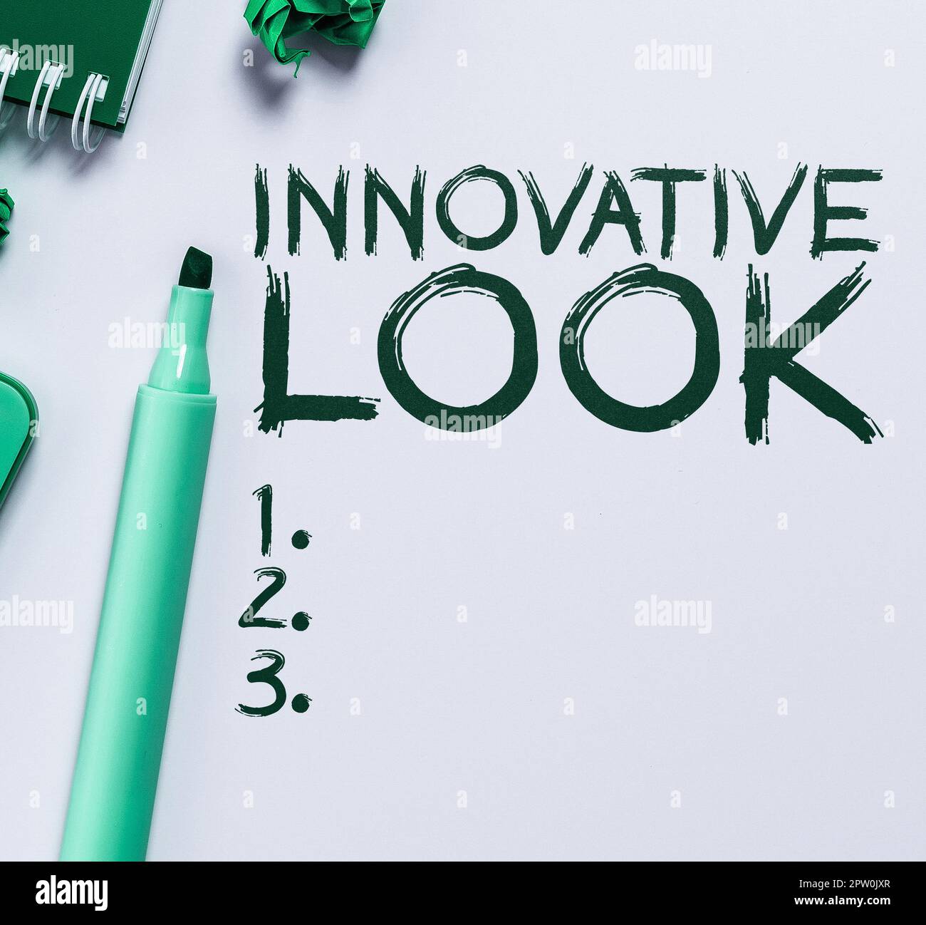 Scrittura visualizzazione testo aspetto innovativo, Business idea la qualità di un'idea che è nuova e diversa tendenza Foto Stock