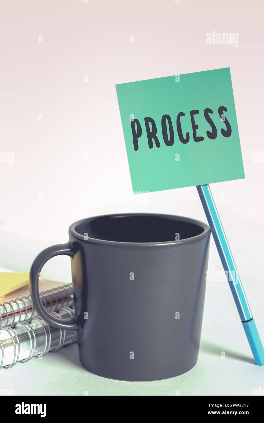 Processo di visualizzazione concettuale, serie di concetti aziendali di fasi progressive interdipendenti attraverso le quali viene raggiunto il fine Foto Stock