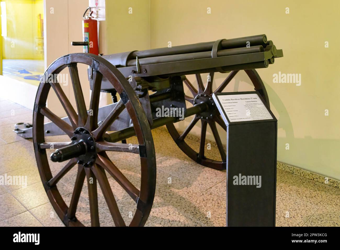 Cannone hotchkiss immagini e fotografie stock ad alta risoluzione - Alamy