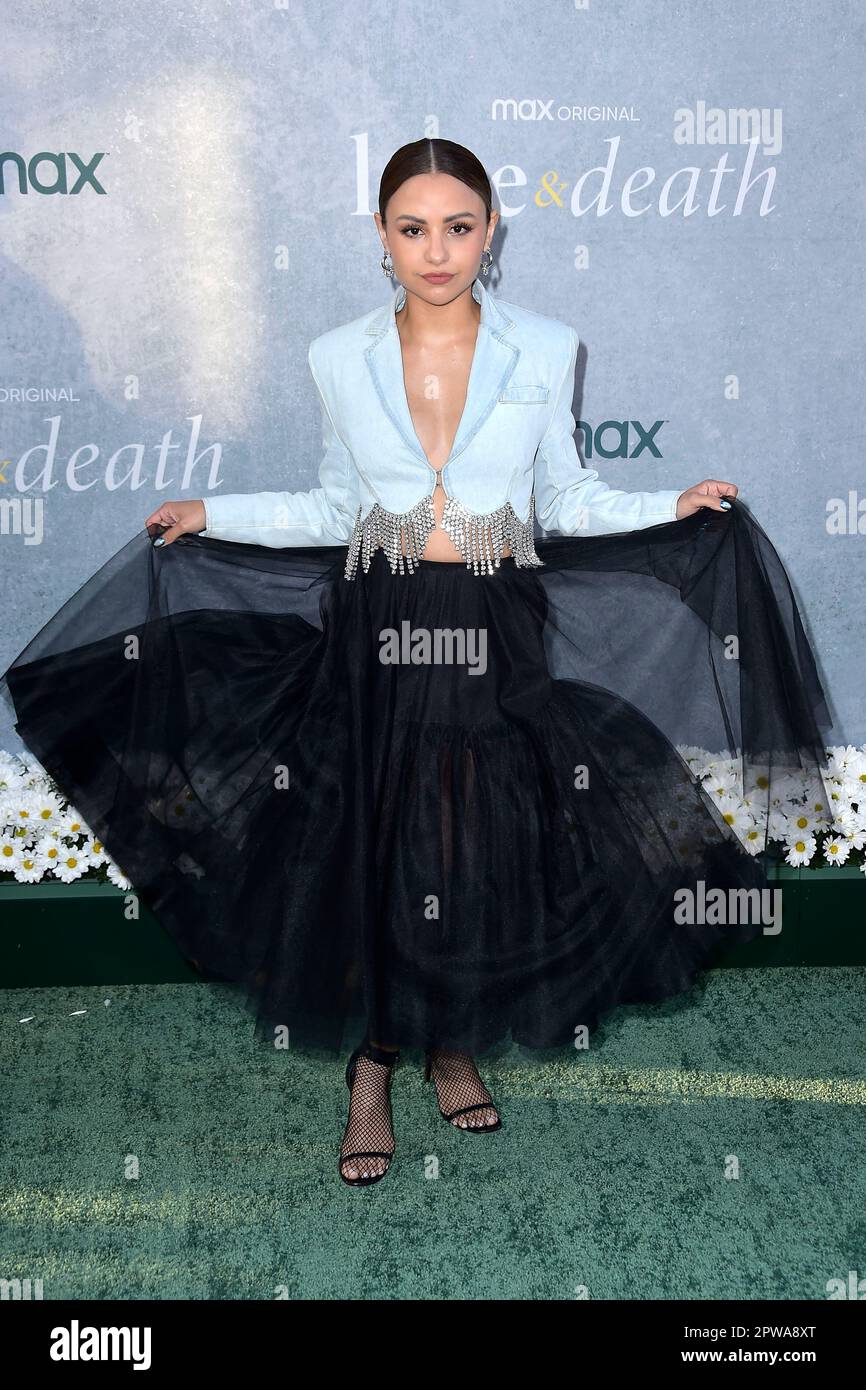Aimee Carrero bei der Premiere des HBO Max Streamingserie 'Love & Death' bei der Directors Guild of America. Los Angeles, 26.04.2023 Foto Stock