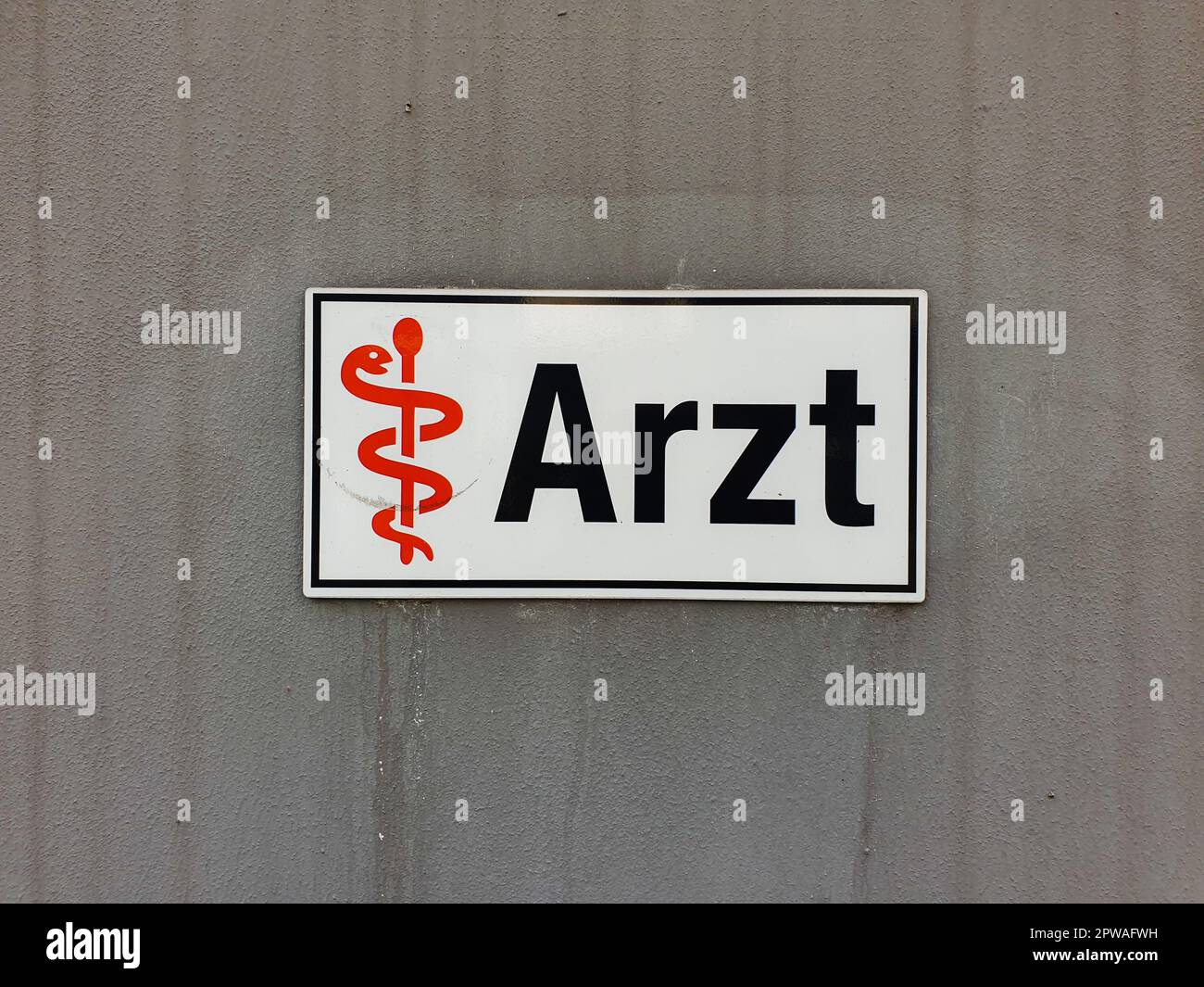 Schild einer Arztpraxis Foto Stock