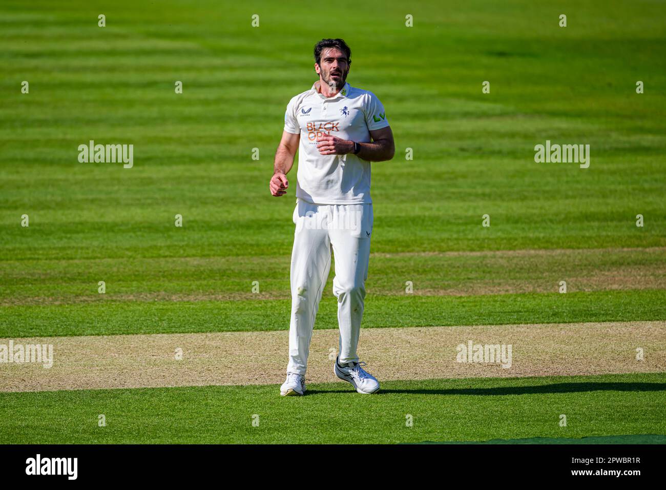 LONDRA, REGNO UNITO. 29 aprile 2023. Grand Stewart of Kent (Center) bocce durante LV=Insurance County Championship Middlesex v Kent il giorno 4 al Lord's Cricket Ground sabato 29 aprile 2023 a LONDRA INGHILTERRA. Credit: Taka Wu/Alamy Live News Foto Stock