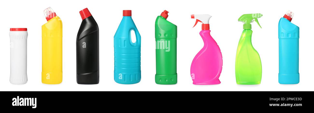 Set con diversi prodotti per la pulizia del water su sfondo bianco. Design del banner Foto Stock