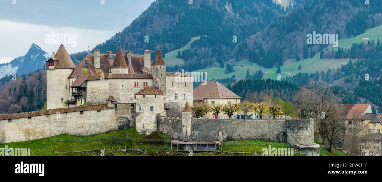 Il famoso castello di Gruyere in Svizzera, chiamato anche Schloss Greyerz Foto Stock