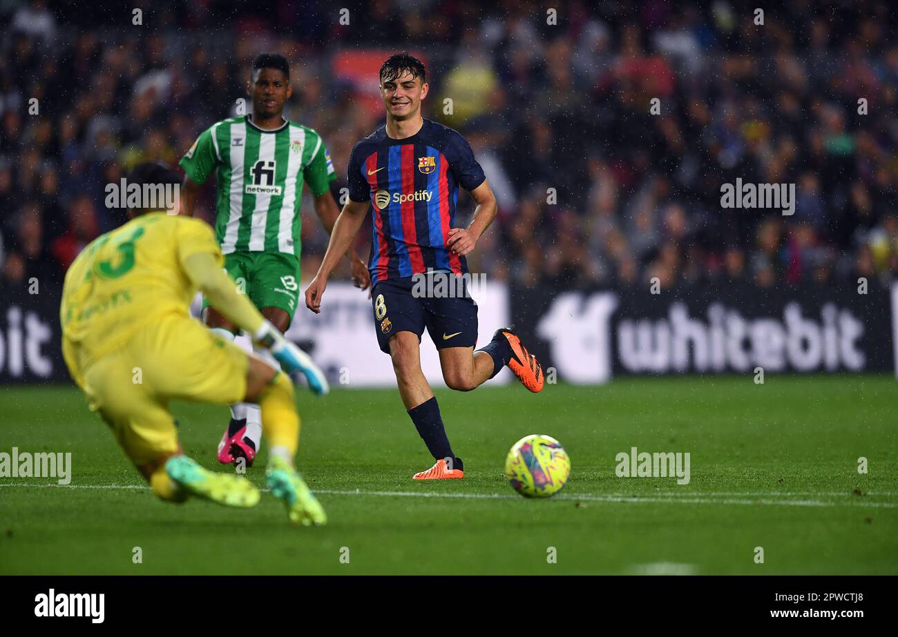 Barcellona, ESP. 29th Apr, 2023. FC BARCELONA vs REAL BETIS 29 aprile 2023 dPedri (8) del FC Barcelona in occasione della partita tra FC Barcelona e Real Betis corrispondente al trentadue giorno di la Liga Santander a Spotify Camp Nou a Barcellona, Spagna. Credit: Rosdemora/Alamy Live News Foto Stock