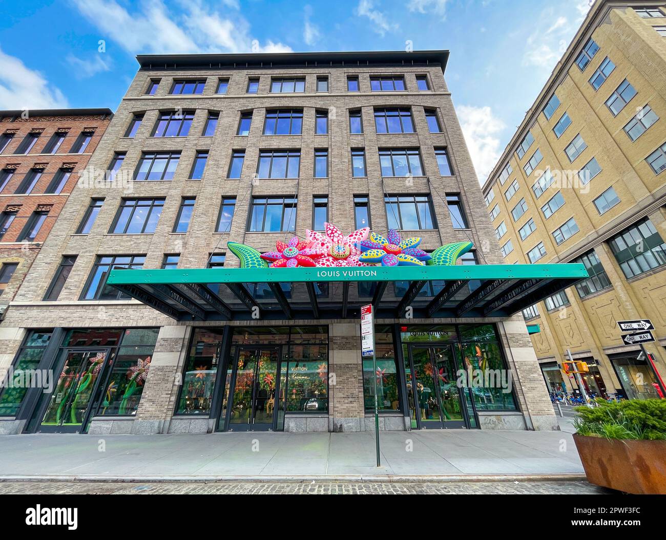 Negozio Louis Vuitton nel quartiere Meatpacking District di Manhattan. Foto Stock