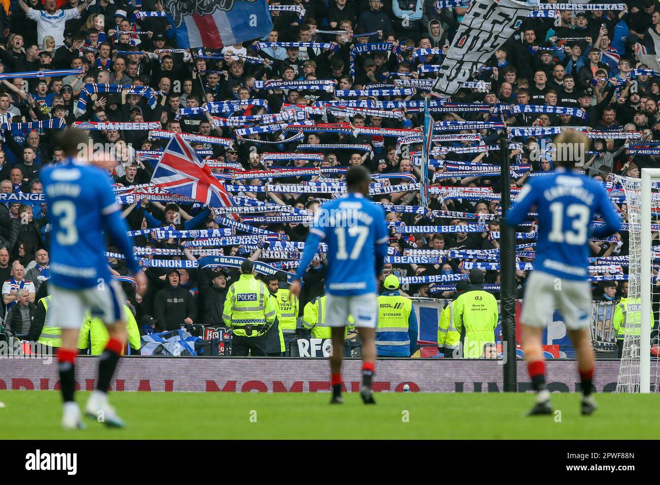 Glasgow, Regno Unito. 30th Apr, 2023. La seconda semifinale della Coppa scozzese si è svolta ad Hampden Park, Glasgow, Scozia, Regno Unito, tra Rangers e Celtic. Celtic ha vinto, 0 - 1, con il gol segnato da Jota, (Neves Filipe) Celtic numero 17, in 42 minuti. Celtic ora passare alla finale per giocare contro Inverness Caledonian Thistle. Credit: Findlay/Alamy Live News Foto Stock