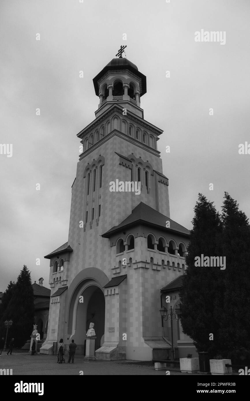 La Cattedrale dell'Incoronazione di Alba Iulia si immortalò da diverse angolazioni Foto Stock