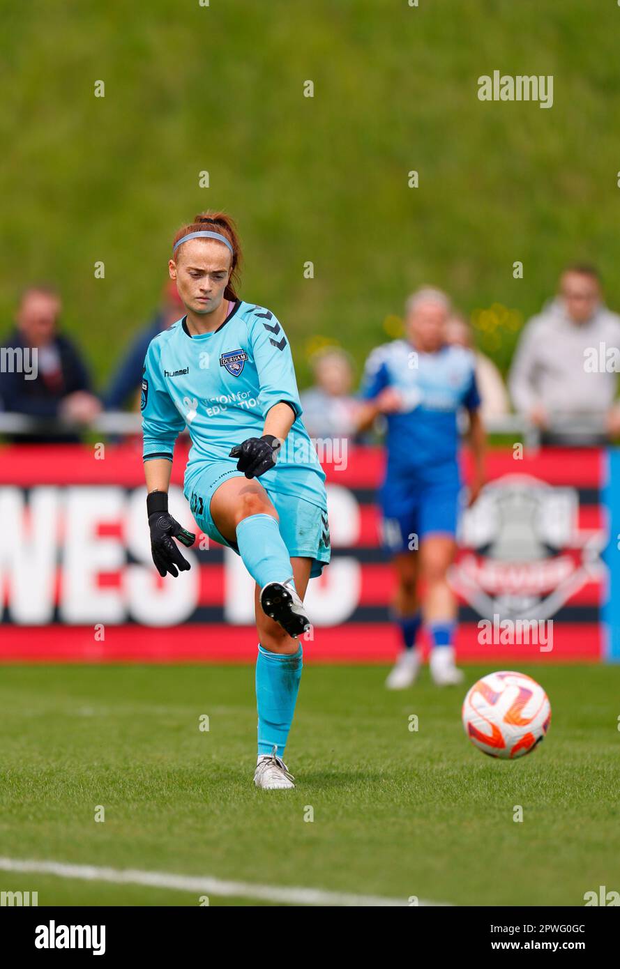 Lewes, Regno Unito. 30th Apr, 2023. Lewes, Inghilterra, 30th 2023 aprile: Il portiere Naoisha McAloon (1 Durham) in azione durante la partita di football della fa Womens Championship tra Lewes e Durham al Dripping Pan di Lewes, Inghilterra. (James Whitehead/SPP) Credit: SPP Sport Press Photo. /Alamy Live News Foto Stock