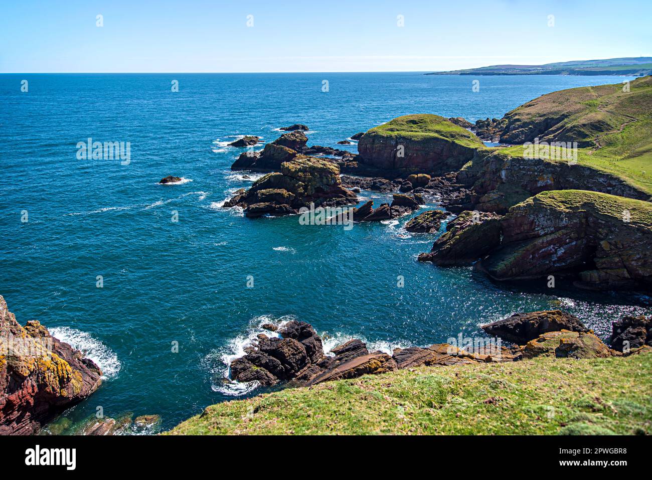 Fotografia di paesaggio della costa del Mare del Nord, serenità, paesaggi, panorama, scogliera, Shore, Coastline, Coast, Seascape, Regno Unito, Scozia Foto Stock