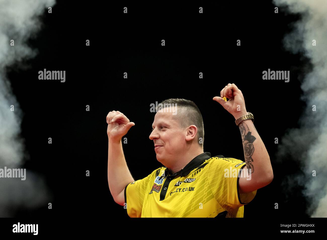 Leeuwarden, Paesi Bassi. 30th Apr, 2023. LEEUWARDEN - Dave Chisnall (ENG) vince la finale del Dutch Darts Championship 2023 nel WTC Leeuwarden. Questo torneo di freccette è il sesto tour europeo organizzato dalla Professional Darts Corporation (PDC). ANP SANDER KONING netherlands OUT - belgium OUT Credit: ANP/Alamy Live News Foto Stock