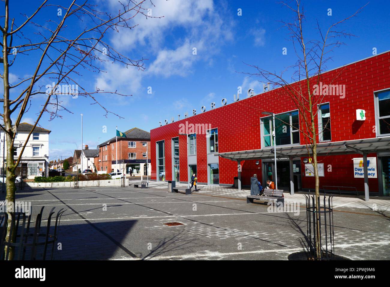 Edifici sul sito del nuovo Southborough Hub nel centro della città, Southborough, Kent Foto Stock