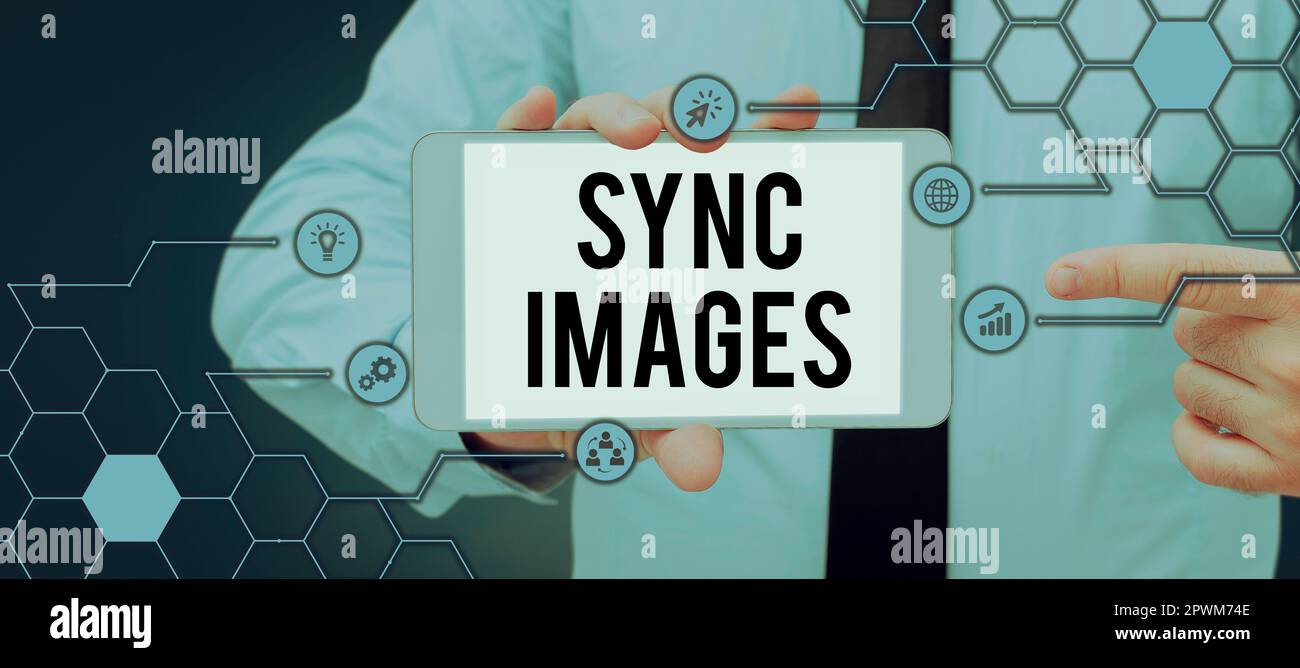 Didascalia concettuale Sincronizza immagini, Word scritto su come rendere le foto identiche in tutti i dispositivi accessibili ovunque Foto Stock