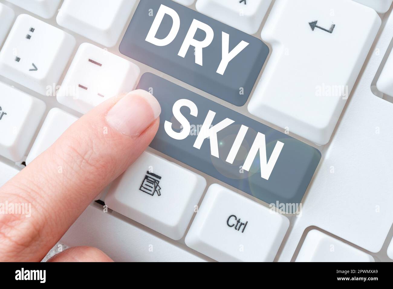 Visualizzazione concettuale Dry Skin, Word per condizioni scomode contrassegnate da scalature o prurito della pelle Foto Stock