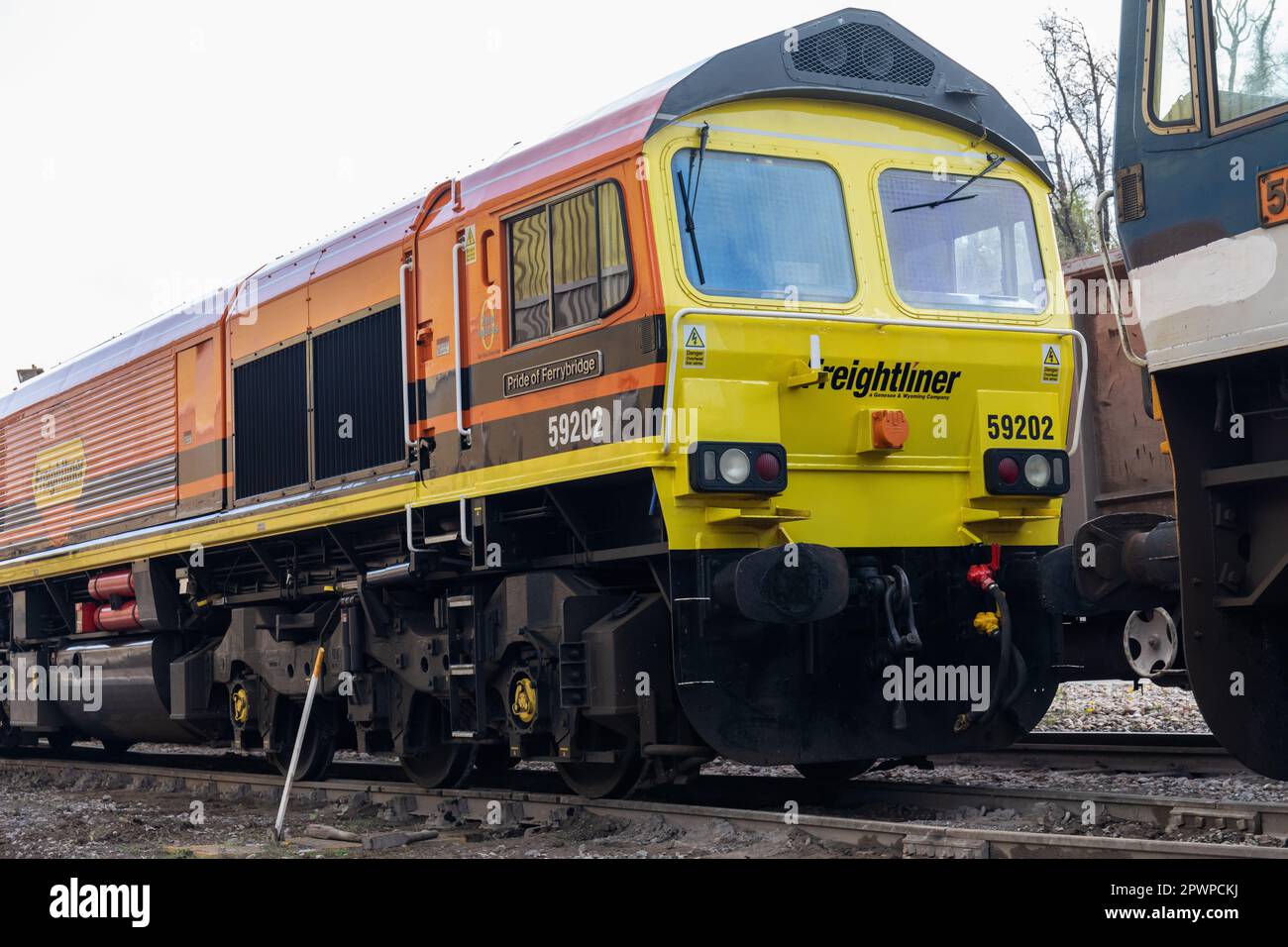 Freightliner 59202, Pride of Ferrybridge train mostra al Whatley Quarry Open Day, cava di calcare, Frome, Somerset, Inghilterra, REGNO UNITO Foto Stock