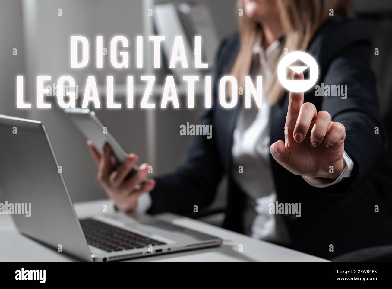 Scrittura a mano testo legalizzazione digitale, concetto Internet accompagnato da tecnologia o da pratica didattica Foto Stock