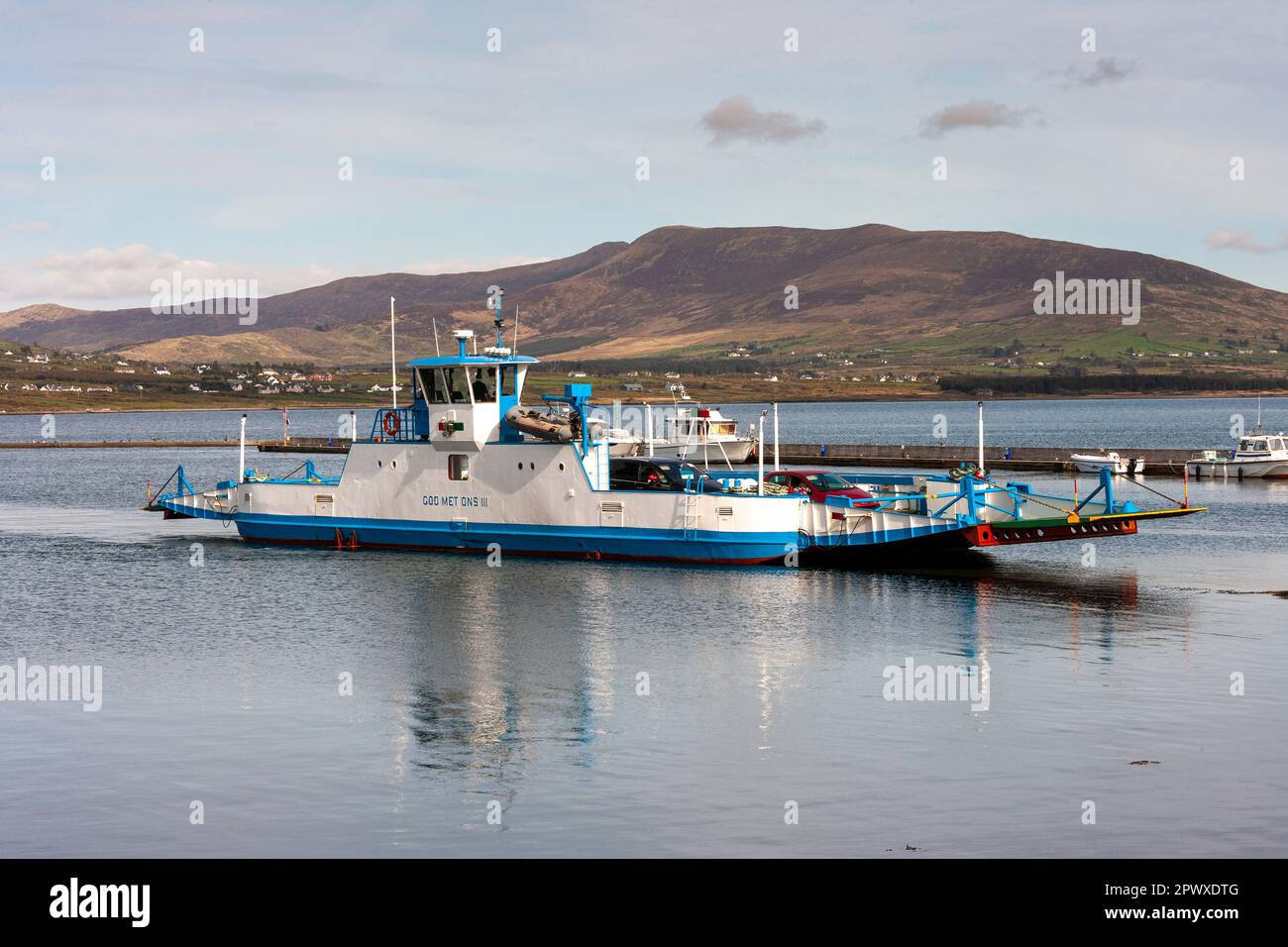 Attracco dei traghetti per l'isola di Valentia a Knightstown County Kerry, Irlanda Foto Stock