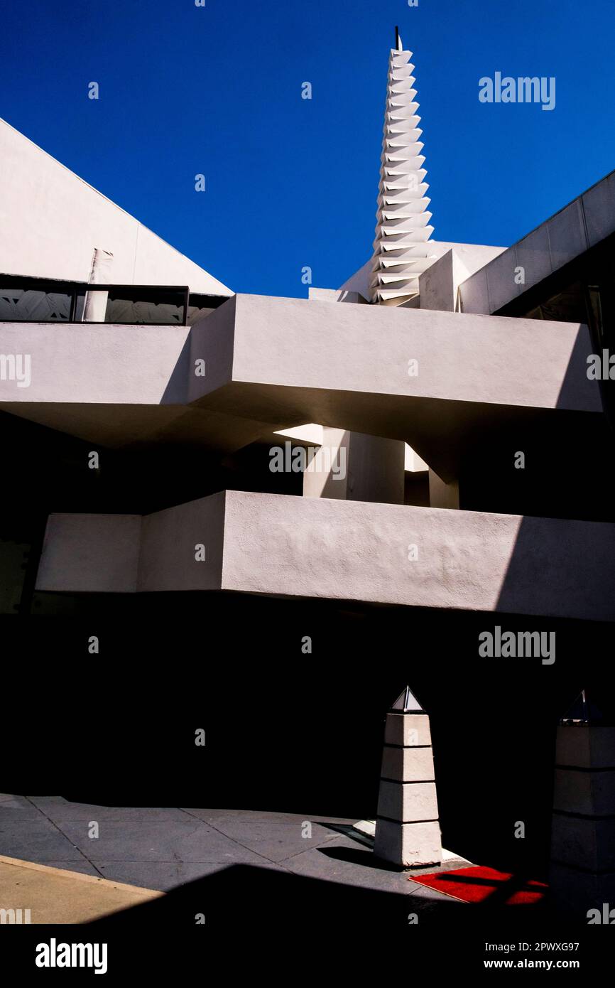 Anderton Court Shops di Frank Lloyd Wright, Beverly Hills, Los Angeles, California, Stati Uniti d'America (alcuni ritocchi digitali fatti in ombra sono Foto Stock
