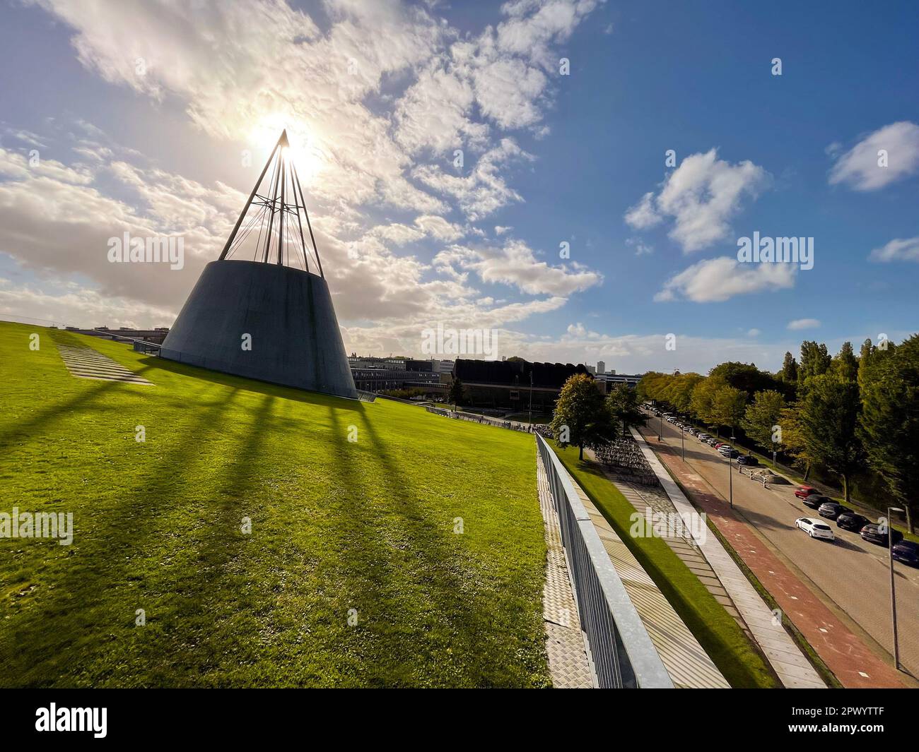 Delft, Paesi Bassi - 15 ottobre 2021: La Delft University of Technology, tu Delft o Technische Universiteit Delft, in olandese, è la più antica e l Foto Stock