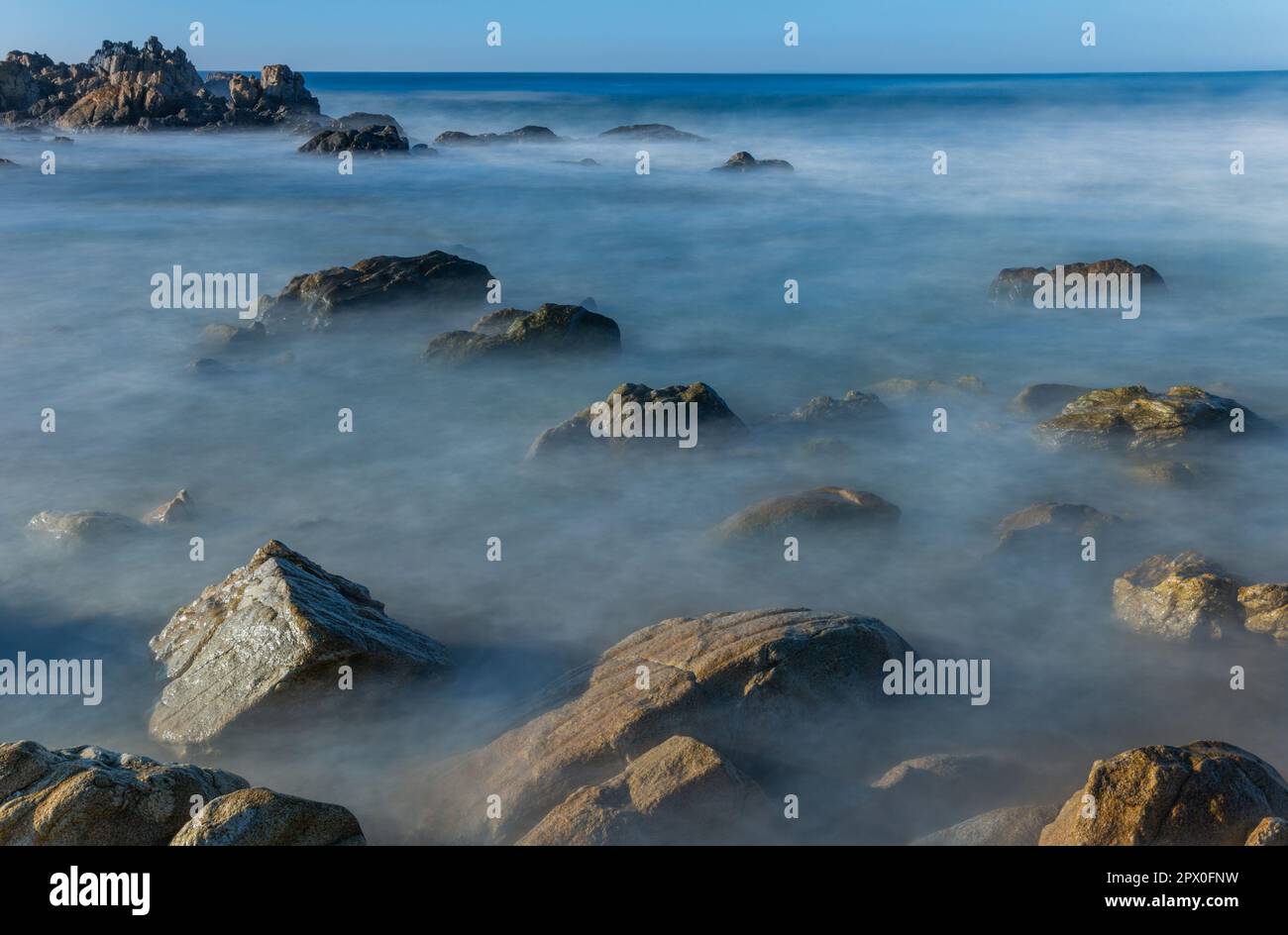 Lunga esposizione all'oceano a Povoa de Vazim, nord del Portogallo Foto Stock