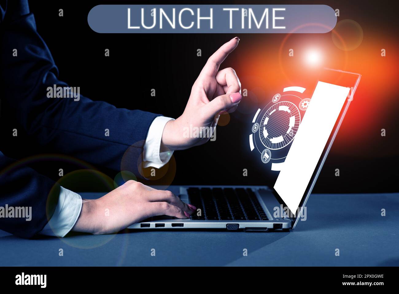 Didascalia concettuale ora del pranzo, concetto di Internet pasto a metà giornata dopo la colazione e prima di cena Foto Stock