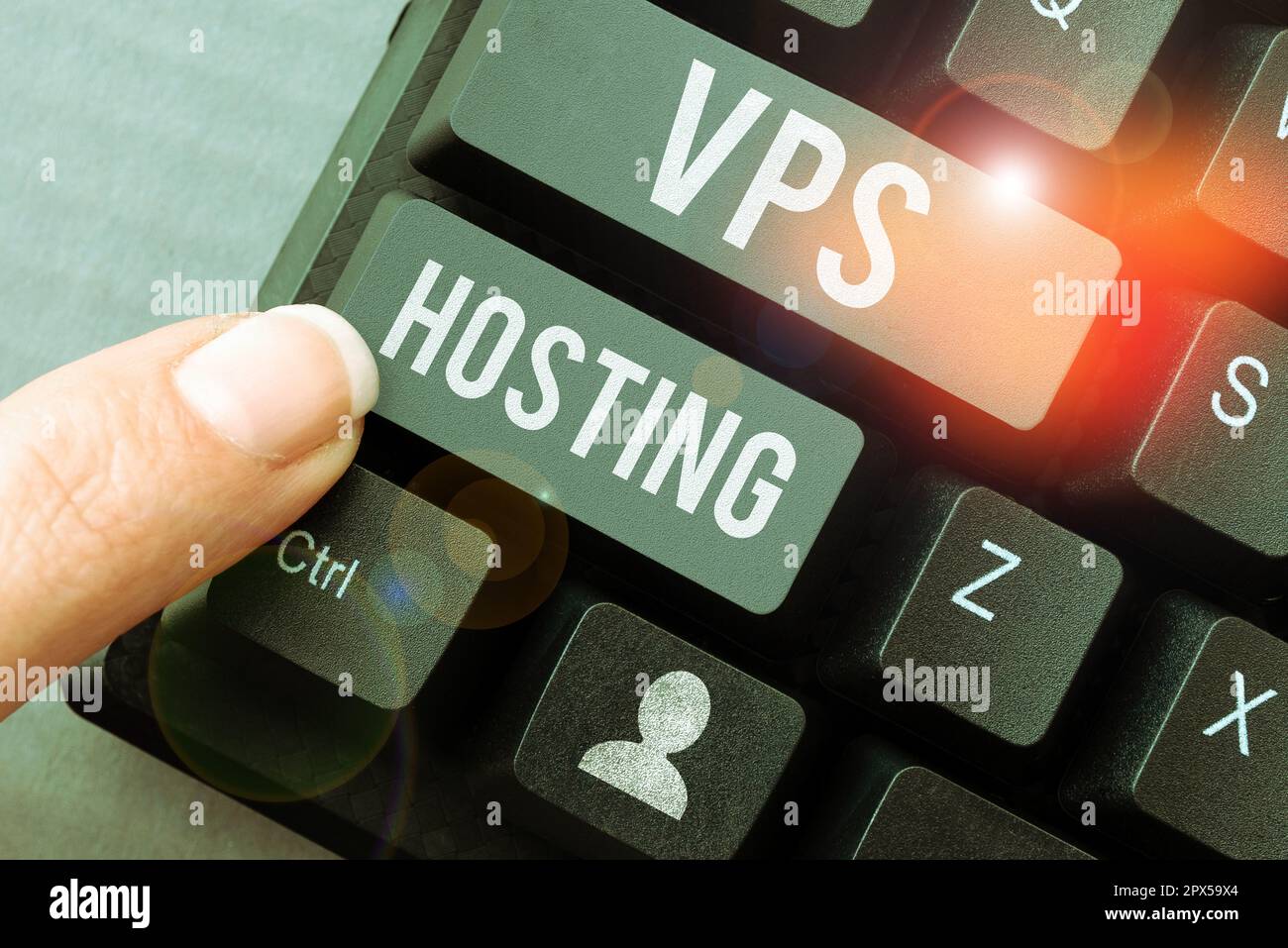 Cartello di testo che mostra VPS Hosting, vetrina aziendale imita un server dedicato all'interno di un ambiente di hosting condiviso Foto Stock