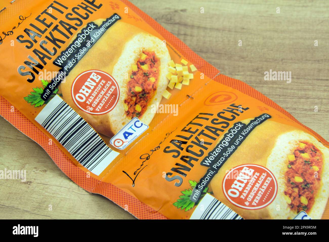 3 Saletti Snacktasche Weizengebäck mit Käse, Salumi Foto Stock