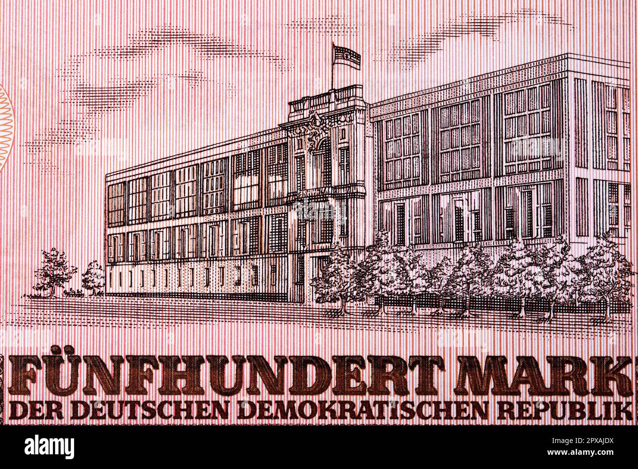 Consiglio di Stato (Staatsrat) costruzione della RDT a Berlino da soldi della Germania orientale - 500 marchi Foto Stock