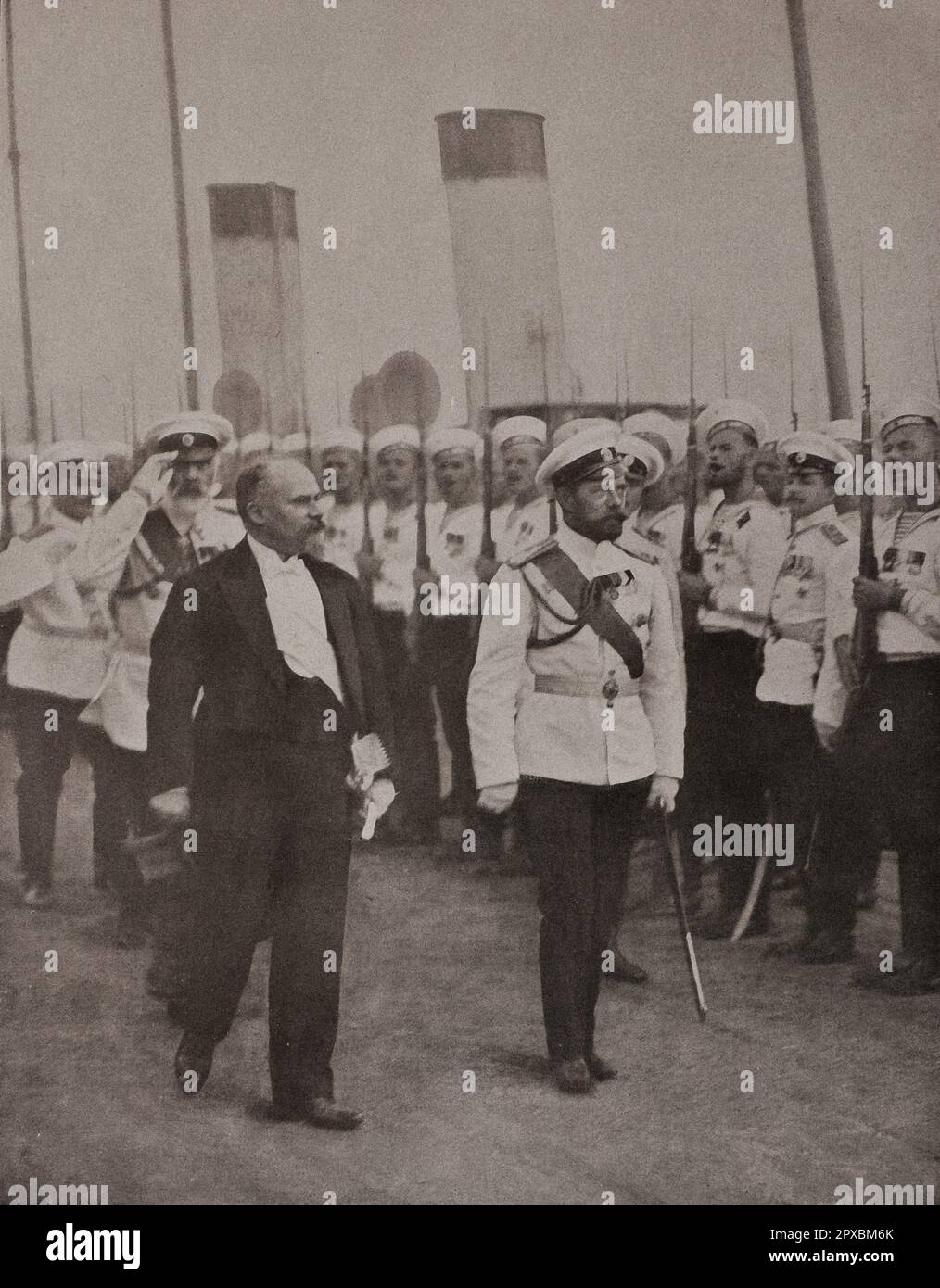 Prima guerra mondiale Il Presidente della Repubblica francese in Russia. 1914 1913 luglio Raymond Nicolas Landry Poincaré (1860 1920–1934) è stato un . Foto Stock