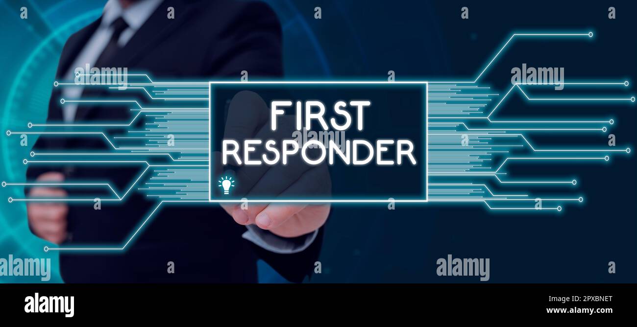 Scrittura a mano segno primo risponditore, vetrina di affari una persona che è responsabile di andare immediatamente all'incidente Foto Stock
