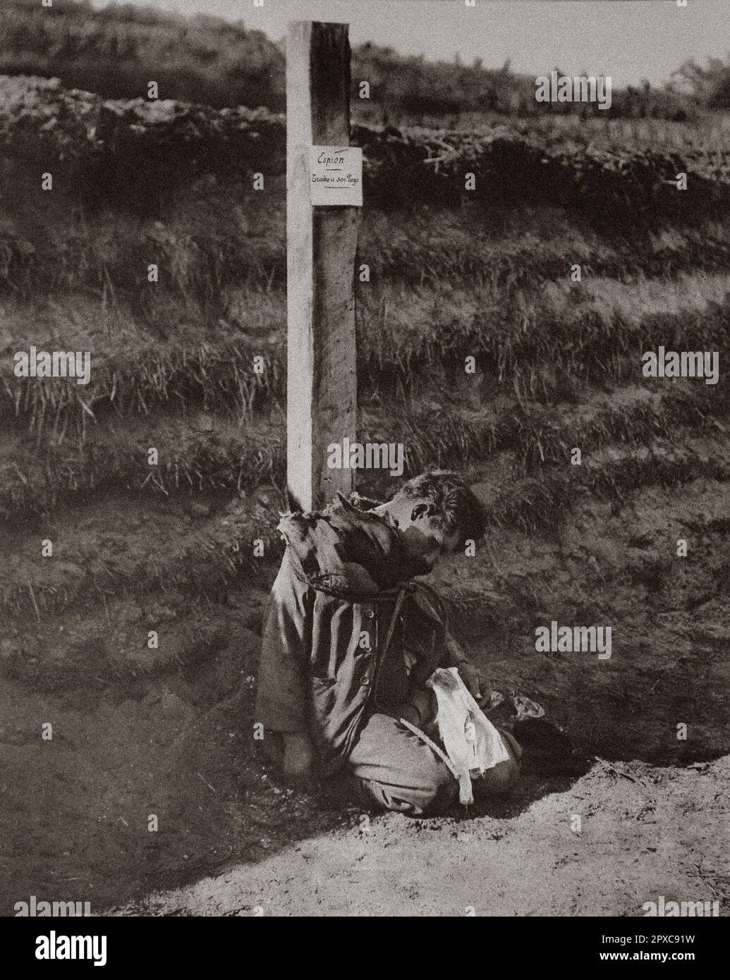 Prima guerra mondiale Spia tedesca. Prezzo da pagare per tradimento. Settembre 1914 Foto Stock