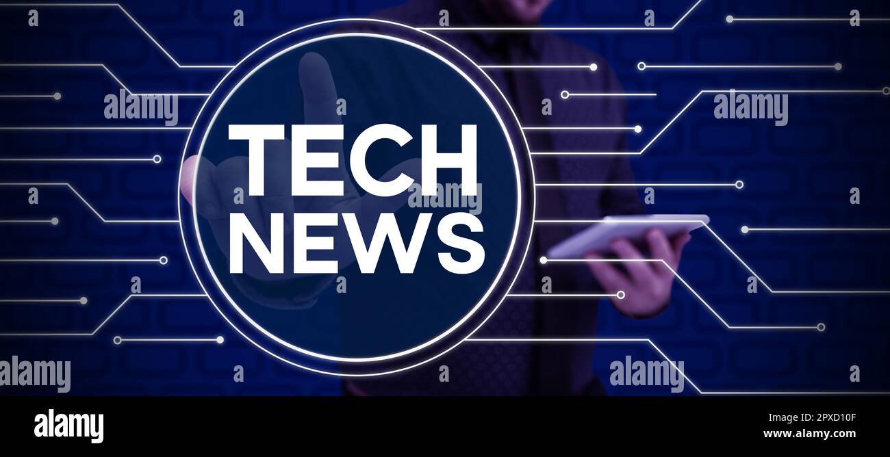 Scrittura a mano segno Tech News, vetrina aziendale appena ricevuto o notevoli informazioni sulla tecnologia Foto Stock