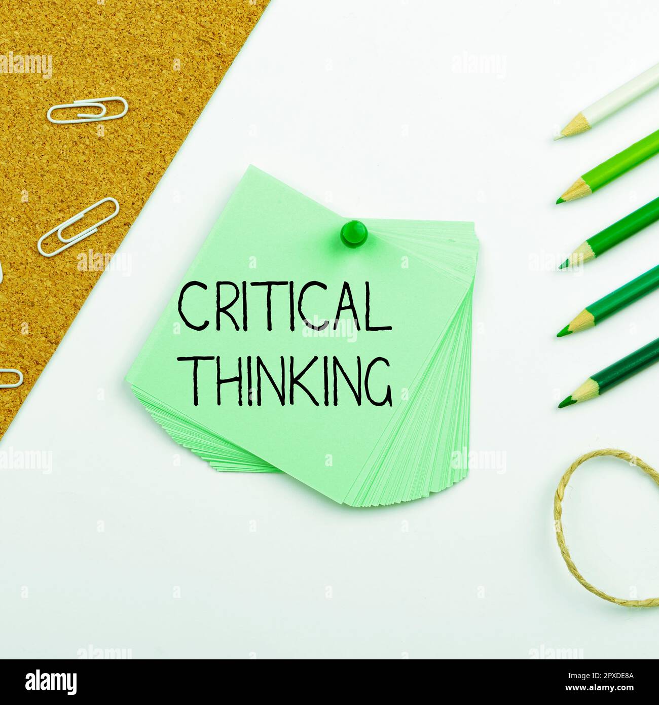 Scrittura che mostra il pensiero critico del testo, sequenza di vetrina di affari delle fasi di un progetto che richiede il tempo più lungo Foto Stock