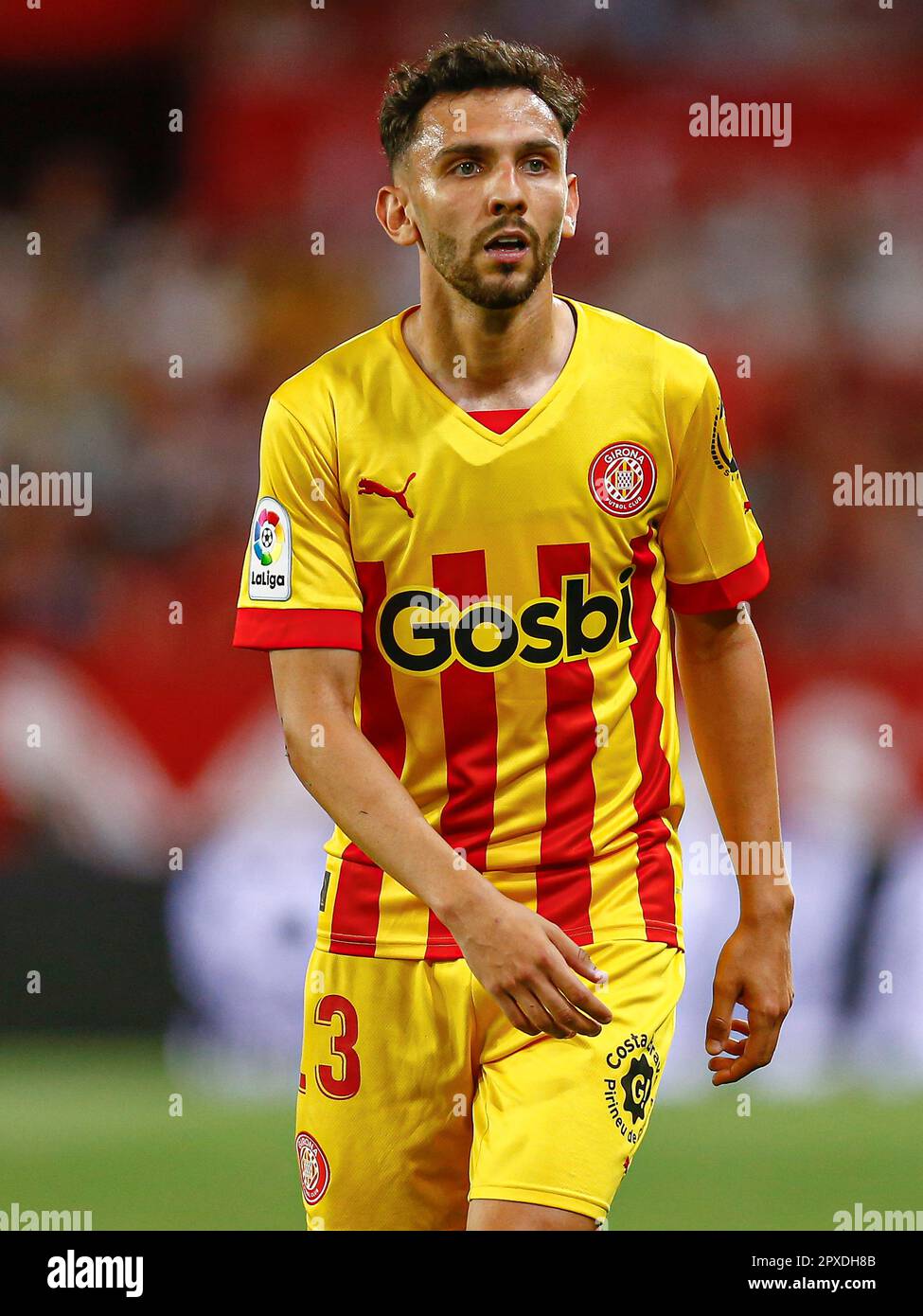 Ivan Martin del Girona FC durante la partita la Liga tra il Sevilla FC e il Girona FC giocata allo stadio Sanchez Pizjuan il 01 maggio 2023 a Siviglia, Spagna.(Photo by Antonio Pozo / PRESSIN) Foto Stock