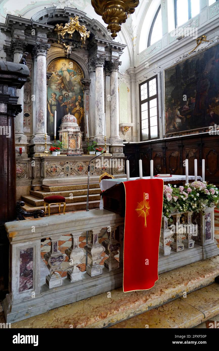 La chiesa di Sant'Eufemia fu costruita nel 9th° secolo in stile veneziano-bizantino, isola della Giudecca, Venezia, Veneto, Italia, Europa Foto Stock
