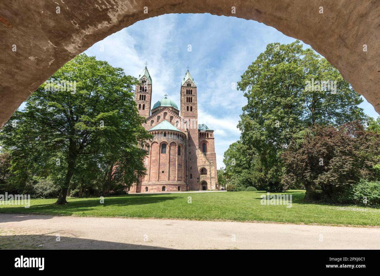 Cattedrale di Speyer (dom) o Cattedrale Imperiale Basilica dell'assunzione e Santo Stefano, romanico dal 1061. Sito patrimonio dell'umanità dell'UNESCO. Speyer. Foto Stock