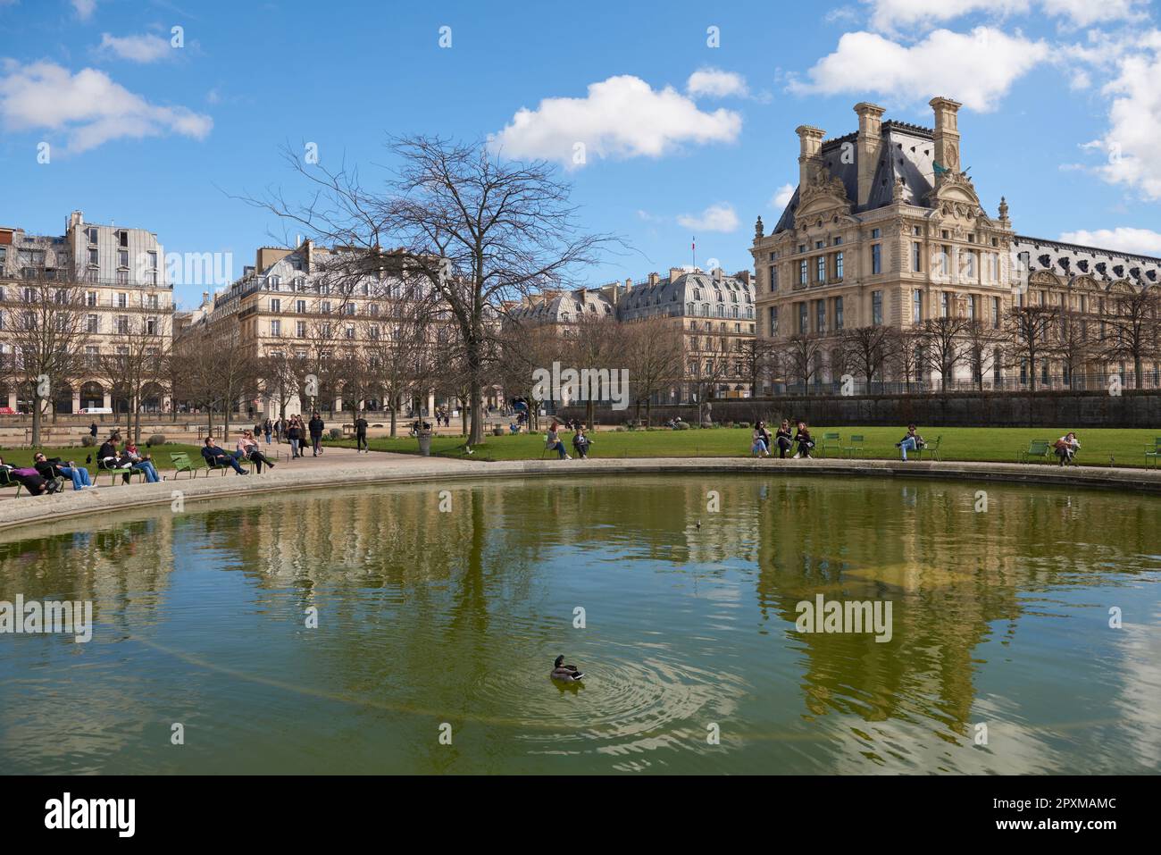 Vista sul Musée des Arts Décoratifs dal Jardin des Tuileries Foto Stock