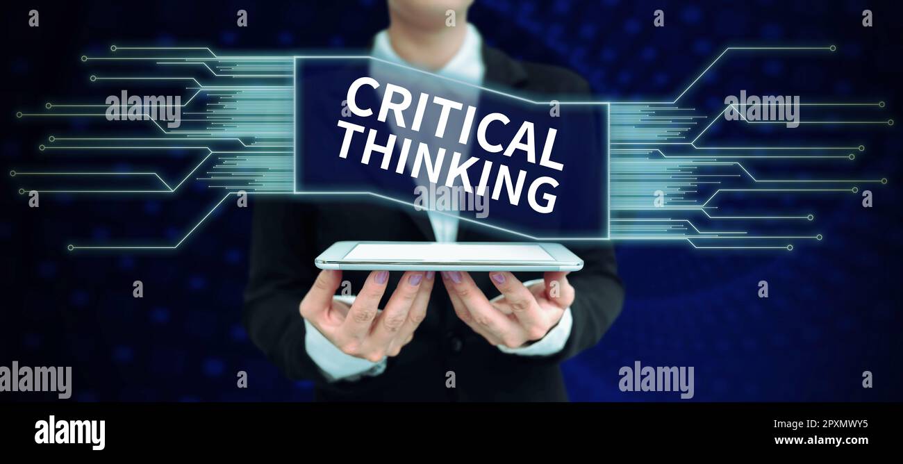 Scrittura a mano del testo pensiero critico, sequenza di idee di affari delle fasi di un progetto che richiede il tempo più lungo Foto Stock