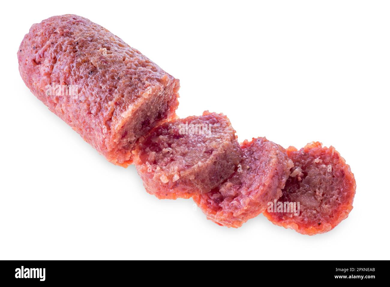 Cotechino italiano a fette isolato su bianco con percorso di taglio Foto Stock