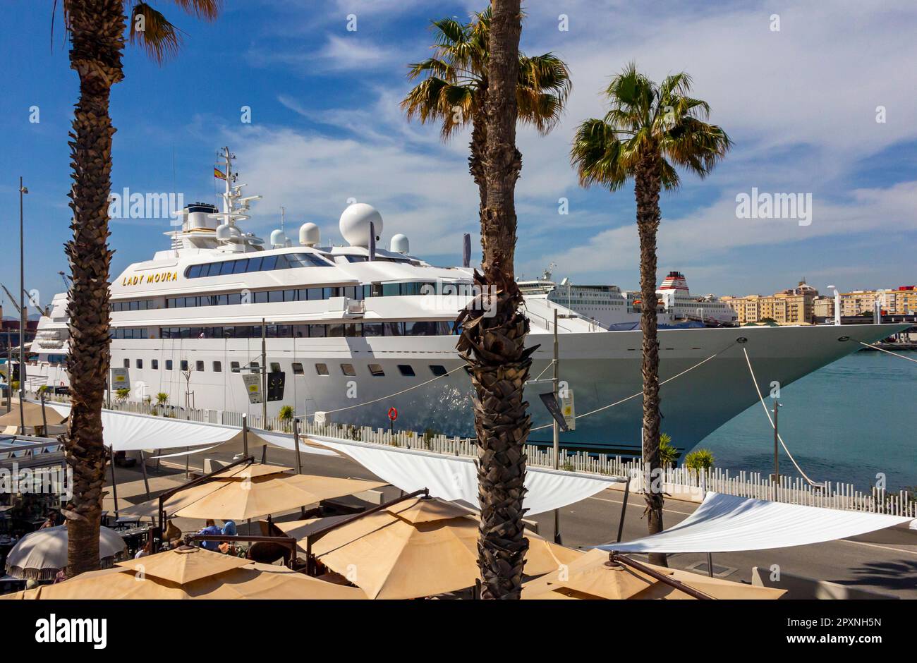 Superyacht Lady Moura costruito nel 1990 e progettato da Luigi Sturchio di Diana Yacht Design. Foto Stock