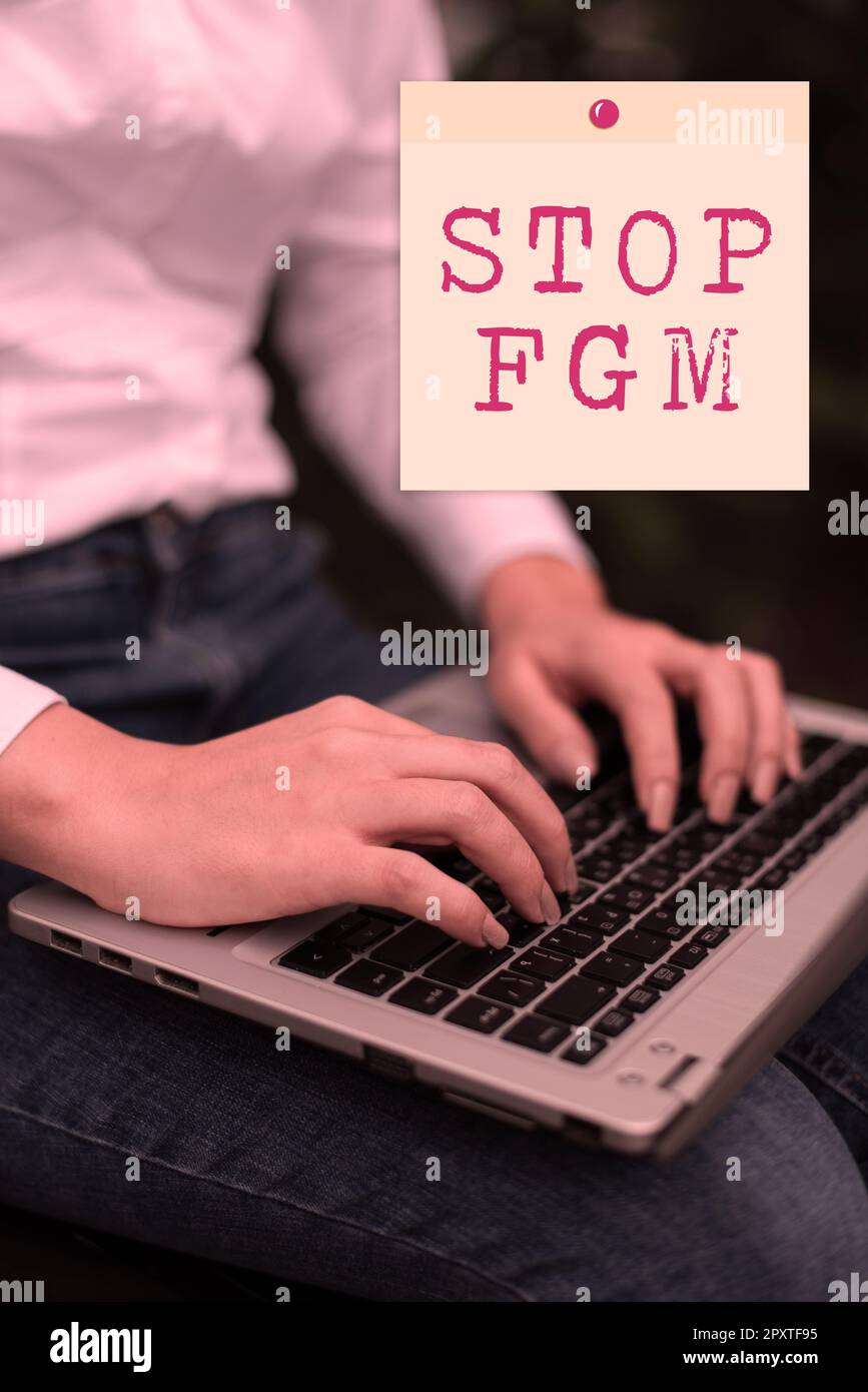 Testo scritto a mano Stop FGM, Foto concettuale porre fine al taglio genitale femminile e alla circoncisione femminile Foto Stock